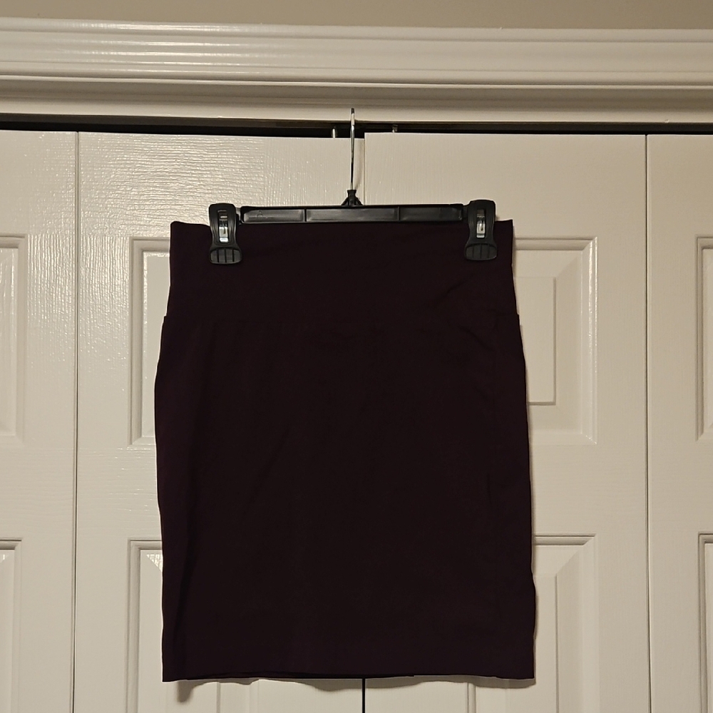 💖$5 Add To Bundle Item Pull On Purple Skirt💖
